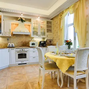 https://apartman-nostalgia.marianskelaznehotels.net